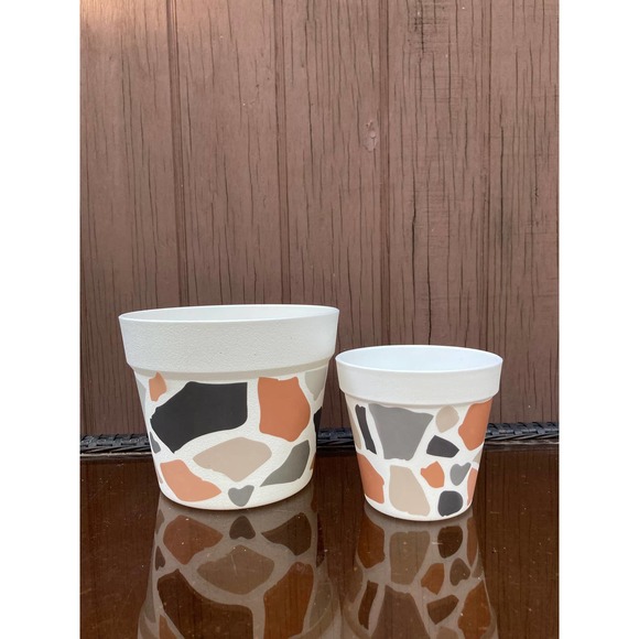 TERRAZZO Pattern Planter - Small Flower Plant Pot - Indoor Outdoor Planter - Picture 2 of 6